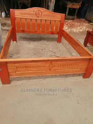 Mahogany Wood Bed 5*6