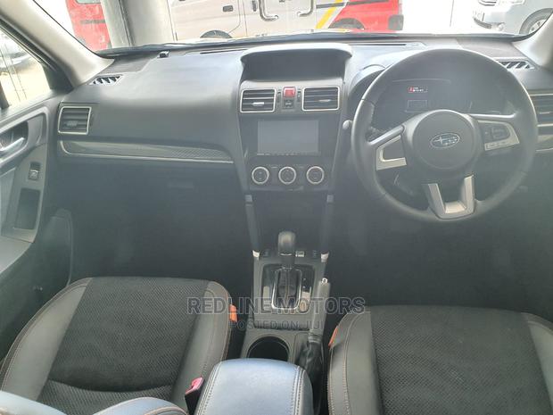 Subaru Forester 2016 Gray - thumbnail 3