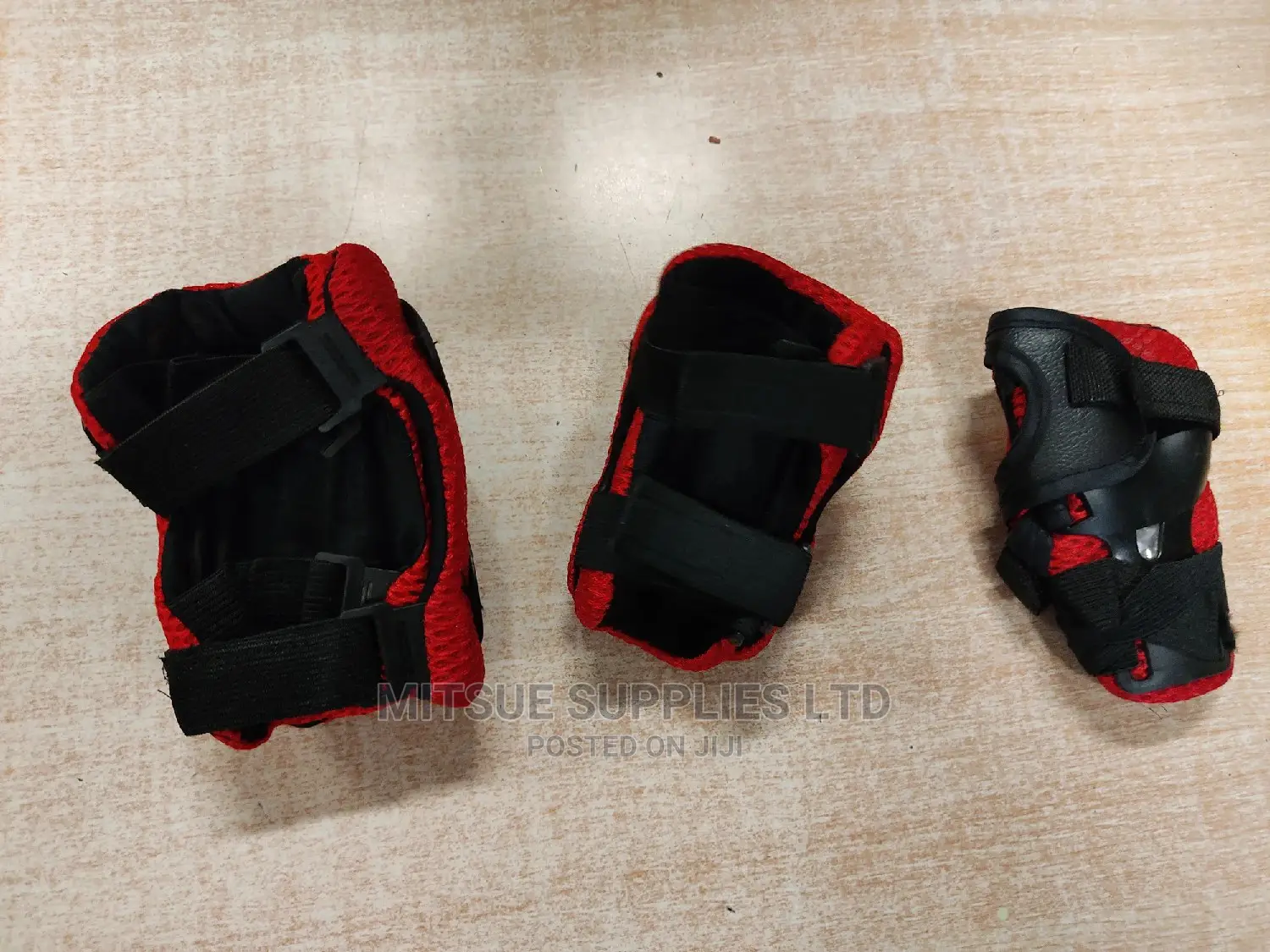 Skating Guardset For Knee, Elbow Wrist ( Black Red)