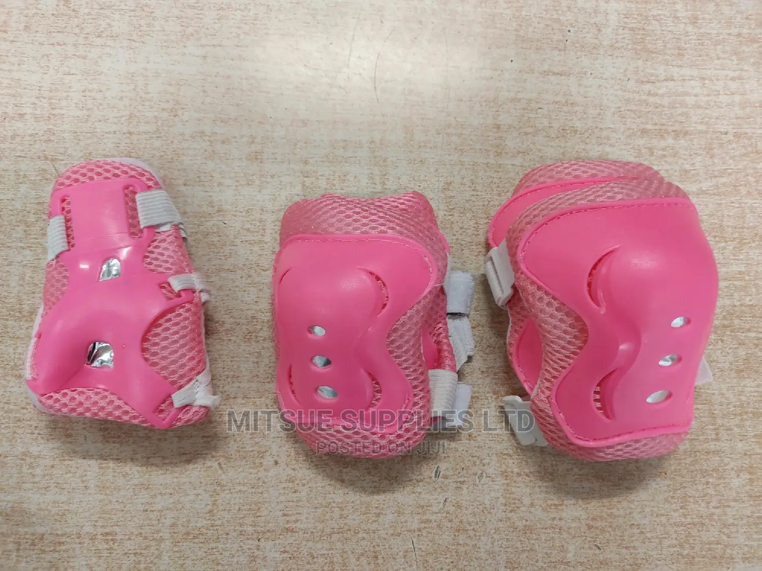 Skating Guard Set Pink ( Wrist, Knee Elbow Guard)