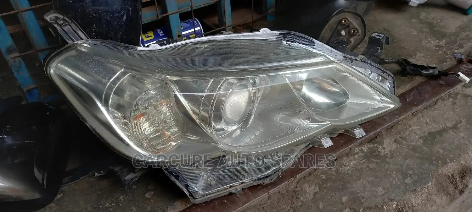 Toyota Mark X GRX130 Headlights