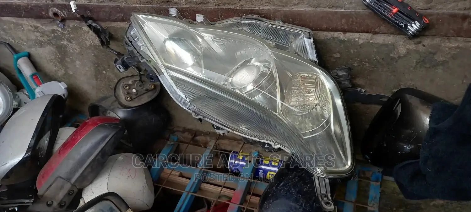Toyota Mark X GRX130 Headlights