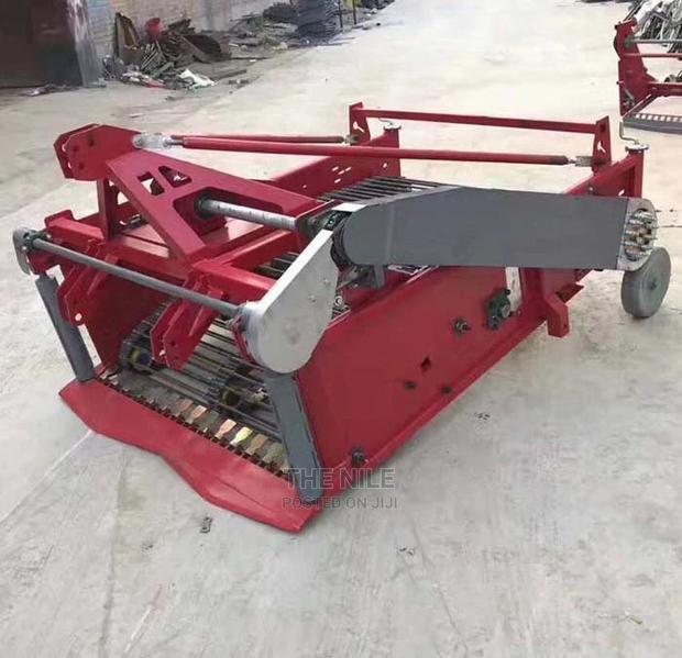 Potatoe Digger Planting Harvesting Machine - main view