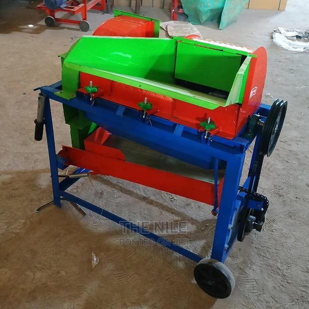 Multifunctional Corn Thresher Mobile - main view