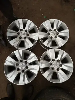 17 Inch Hilux Rims Set