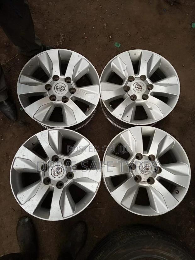 17 Inch Hilux Rims Set