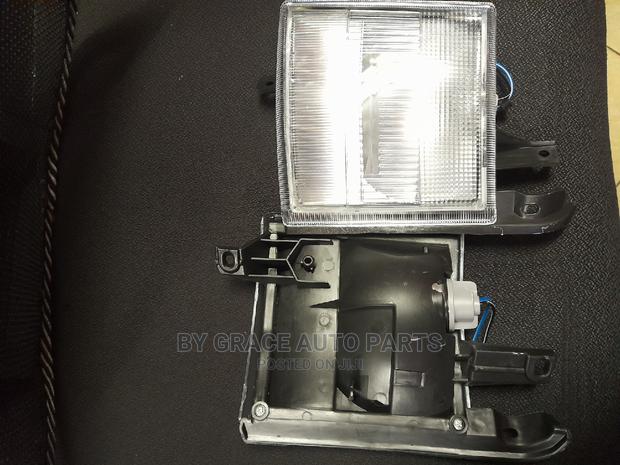 Corner Lamp Mitsubishi FH/4D32 - thumbnail 2