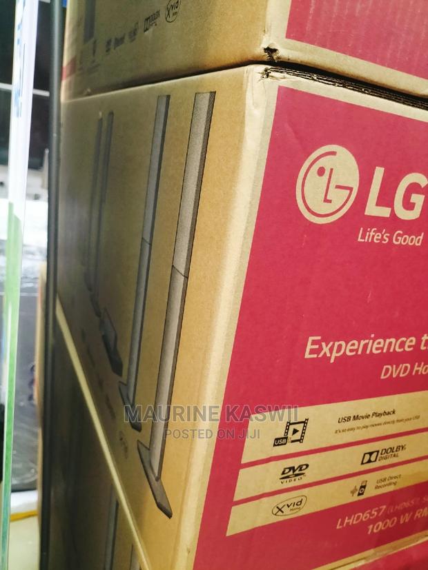 LG Homethreater 1000 Watts 4 Tall Boys