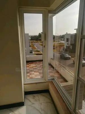 White Aluminium Sliding Doors