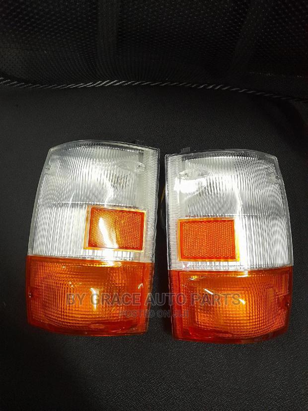 Corner Lamp Isuzu NKR/NPR 3.6 Old Model