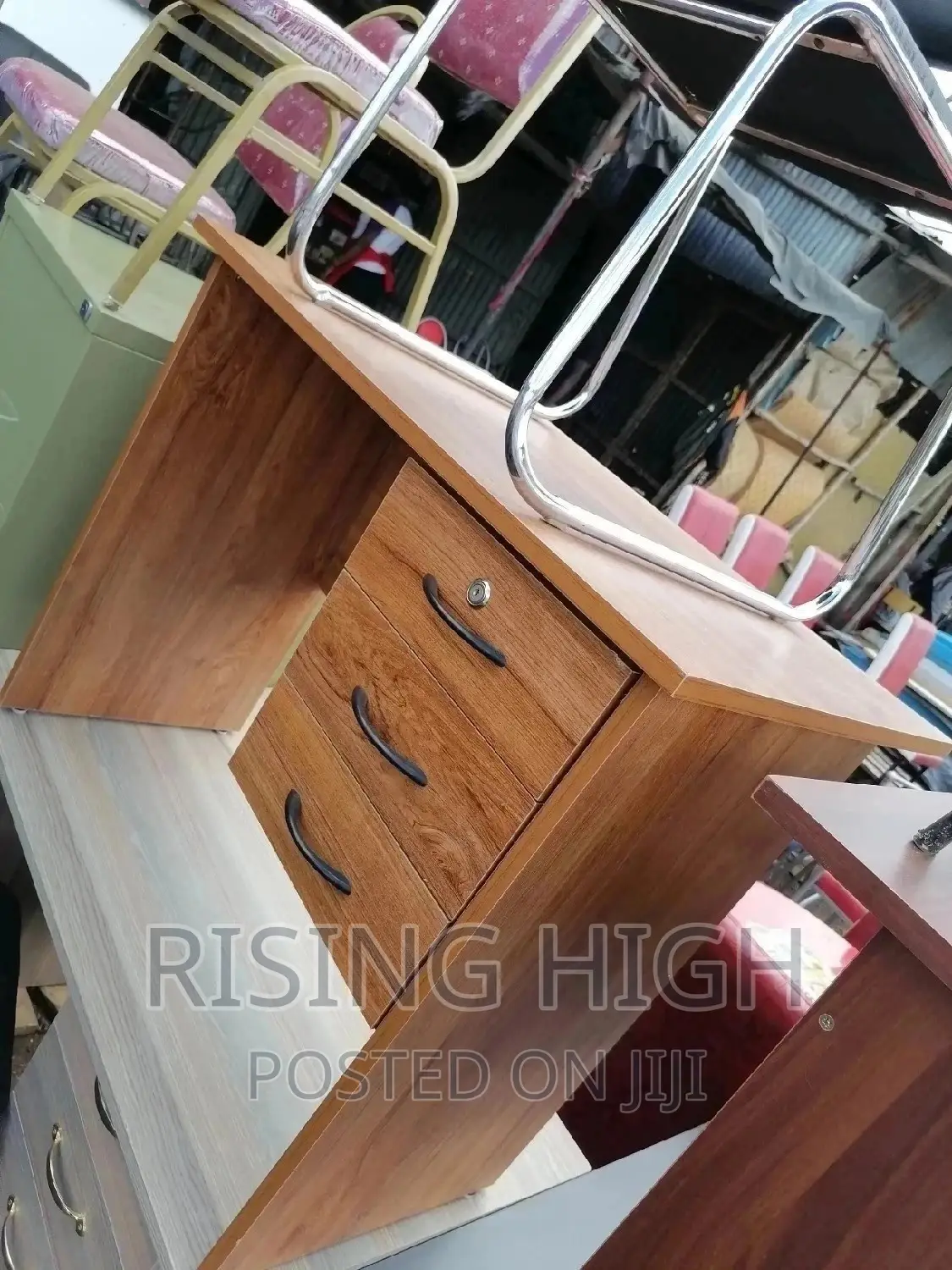 Awesome High Quality Office Desk