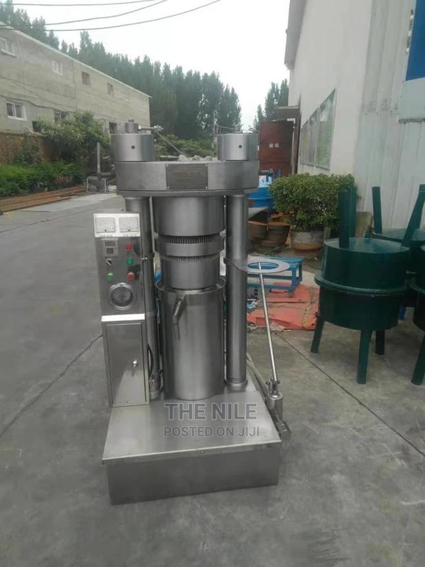 Hemp Seed Hydraulic Oil Expeller - main view
