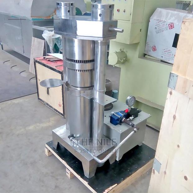Mx320 Model Hydraulic Cold Coconut