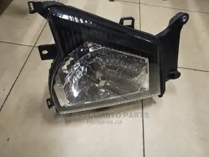 Headlamp Isuzu NKR/NPR/NQR 4.3