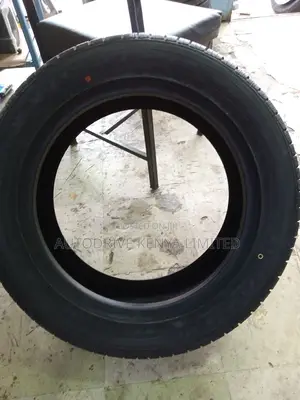 235/55r18 Maxxis 100V