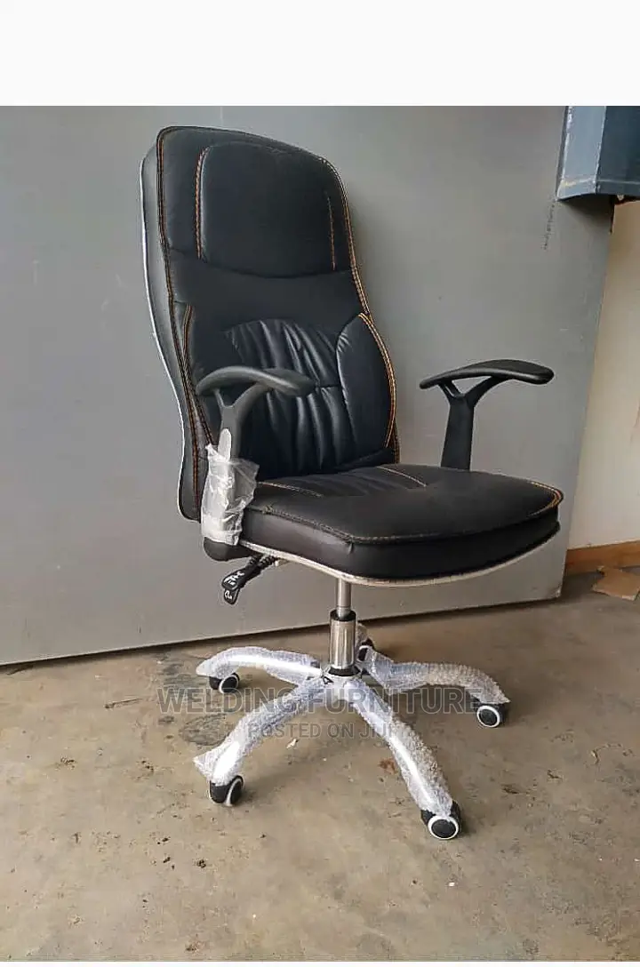 Exclusive Leather Chair