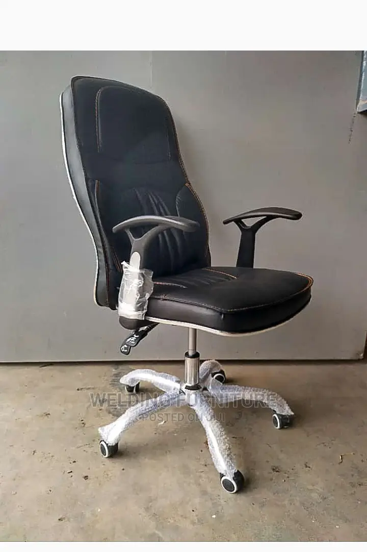 Exclusive Leather Chair