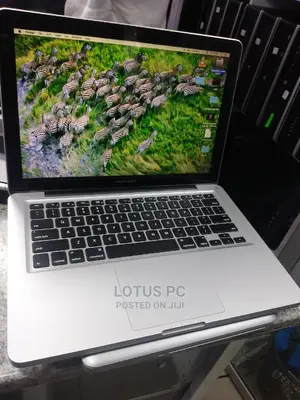 Laptop Apple MacBook 2012 4GB Intel Core I5 HDD 500GB
