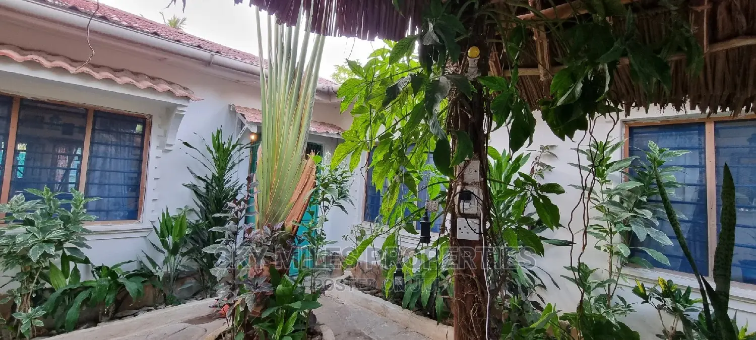 Furnished 4bdrm Villa in Jumba Ruins Way, Mtwapa for Sale