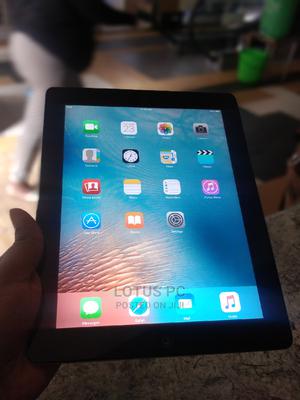 Apple iPad 2 Wi-Fi 16 GB Silver - main view