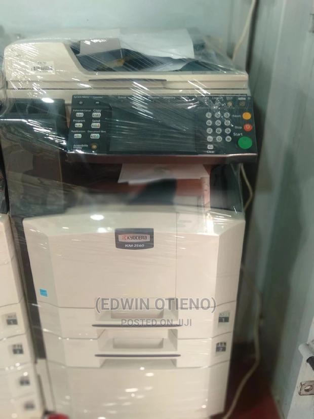 KM2560 Photocopier - main view