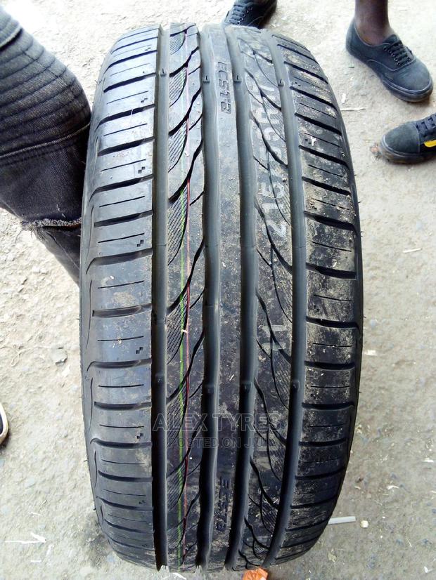 215/55r17 Kumho Tyre Made in Korea
