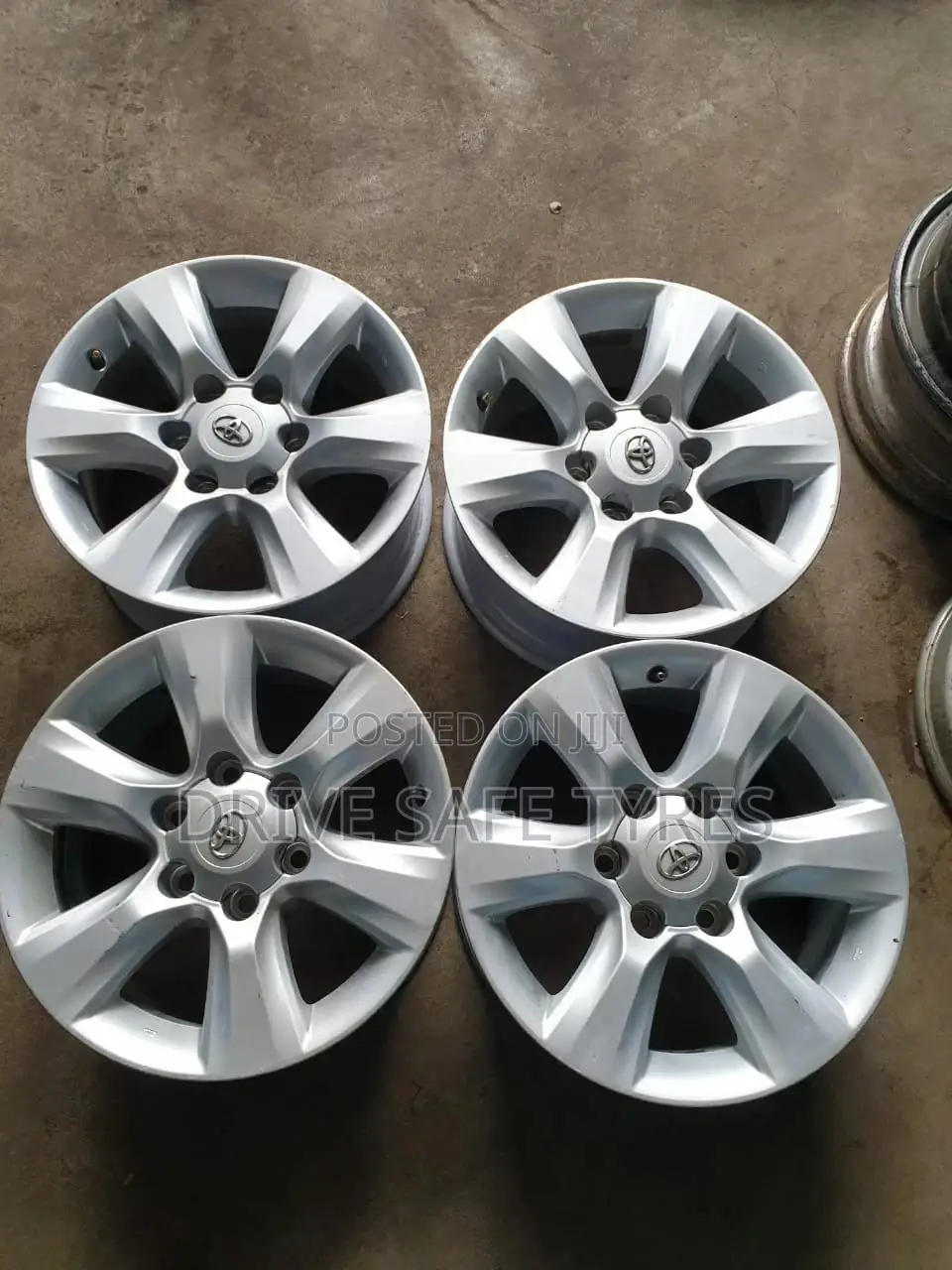 17 Inch TX Made in Japan Set