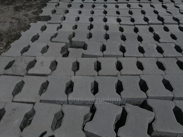 Pavers Cabro I Shape 80mm - thumbnail 4