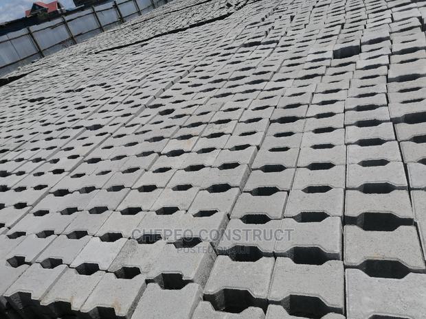 Pavers Cabro I Shape 80mm - thumbnail 12