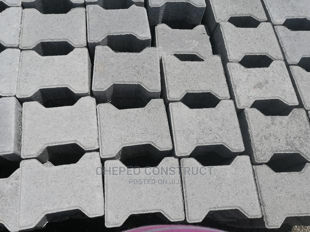 Pavers Cabro I Shape 80mm - thumbnail 10