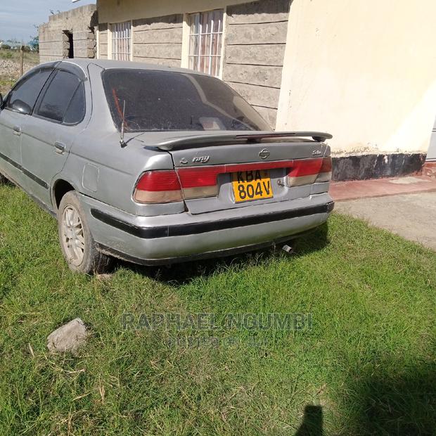 Nissan FB15 2000 Silver - thumbnail 10