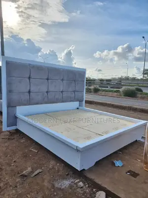 6/6 Modern Bed