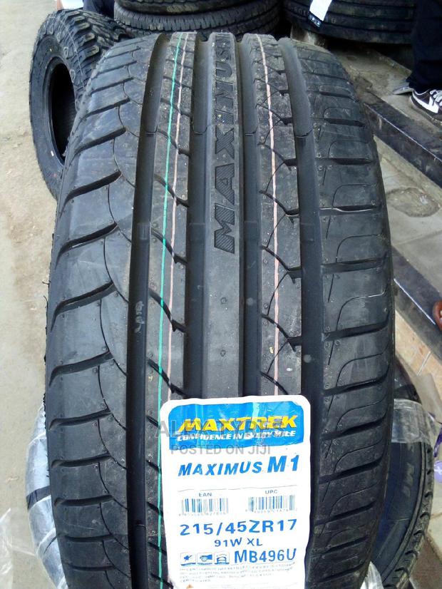 215/45r17 Maxtreck Tyres Made in China