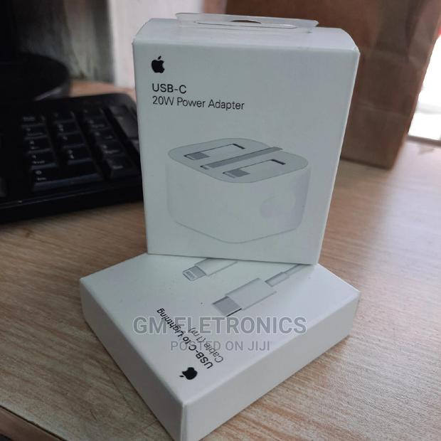 Type-C to Lightening Full Charger 20W.