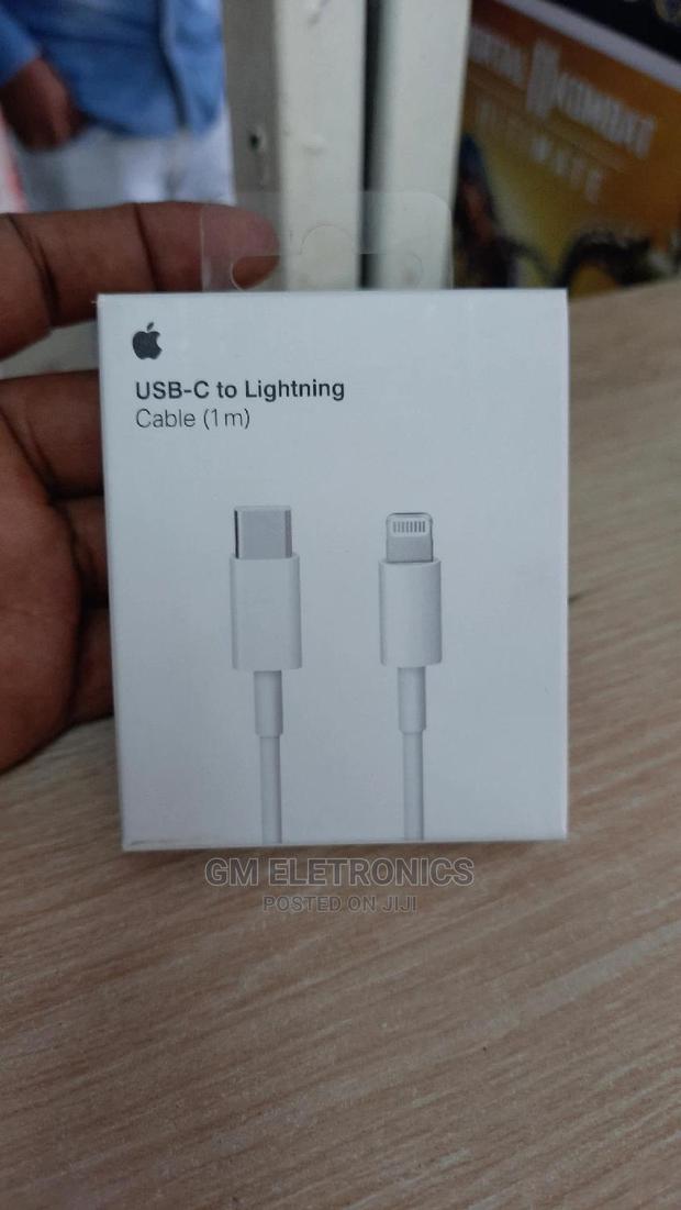 Type-C to Lightning iPhone Cable. - thumbnail 3