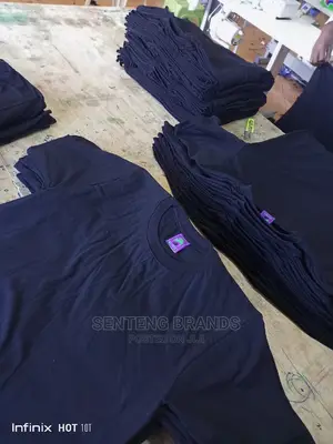 Black Pure Cotton 100% T-Shirts Best Quality 180 Gsm