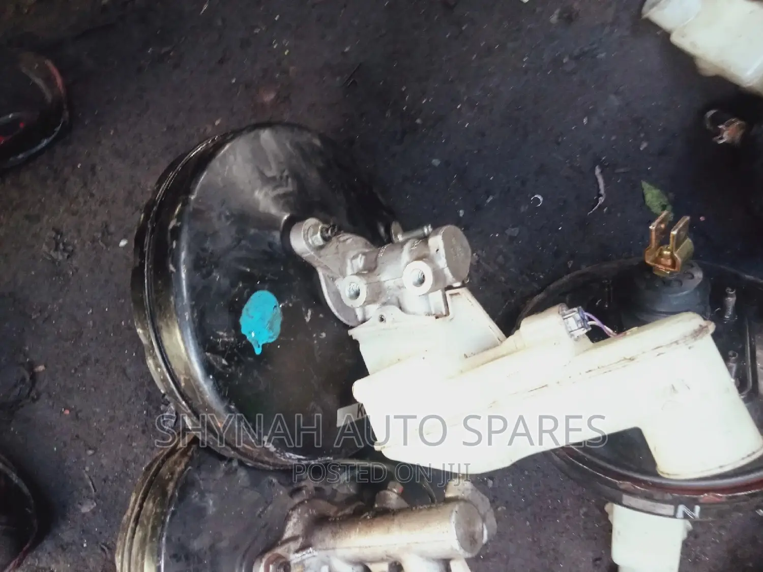 Brake Master Cylinder and Booster Toyota Ractis,Belta E.T.C