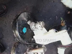 Brake Master Cylinder and Booster Toyota Ractis,Belta E.T.C