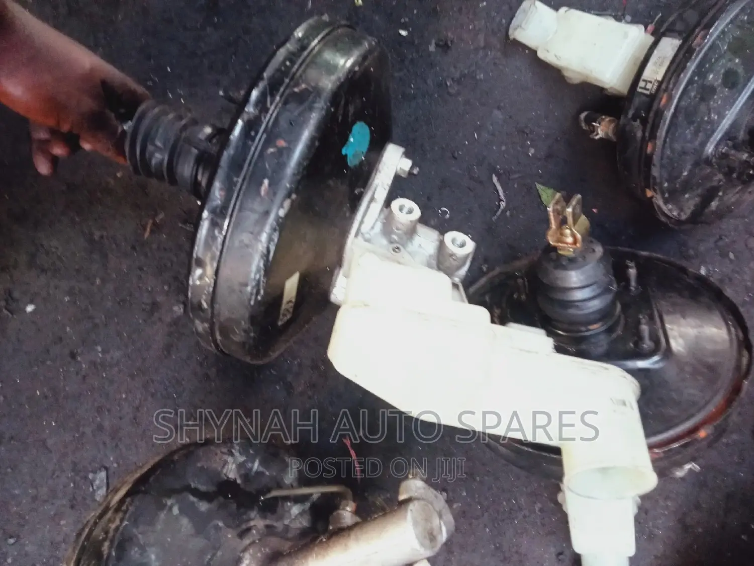 Brake Master Cylinder and Booster Toyota Ractis,Belta E.T.C