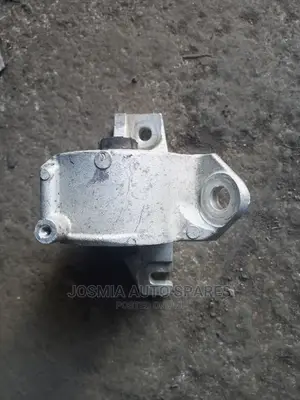 Honda Fit Gear Box Mount
