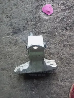 Honda Fit Gear Box Mount