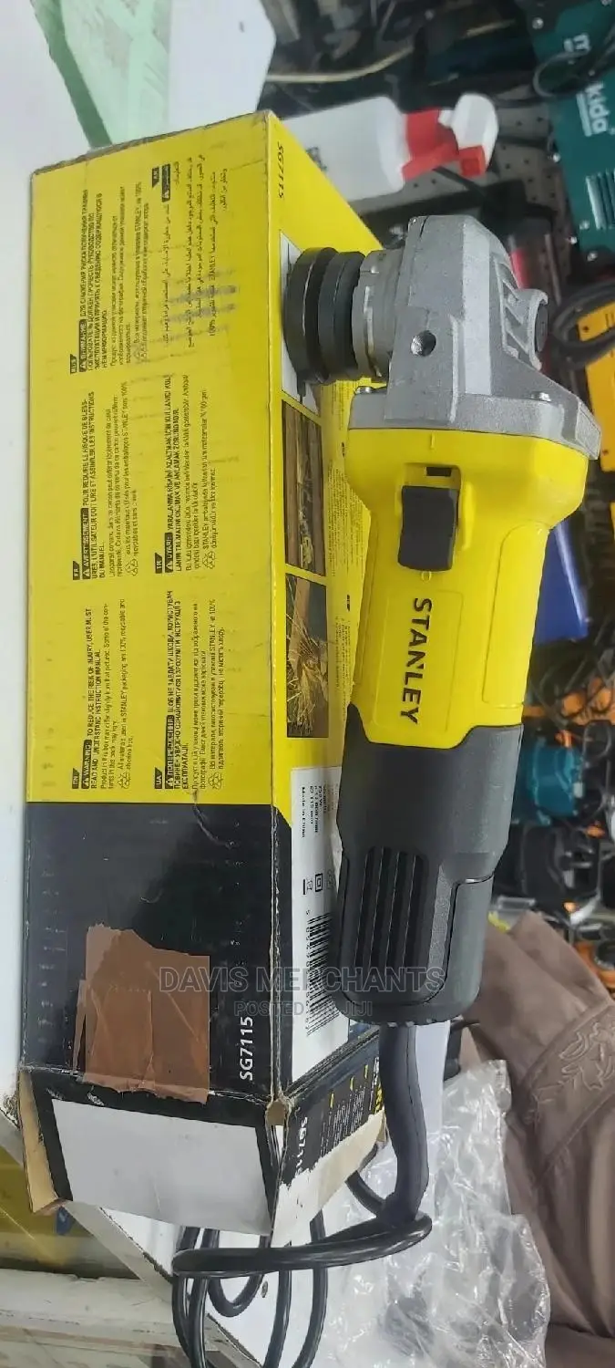Stanley 4.5 " Angle Grinder