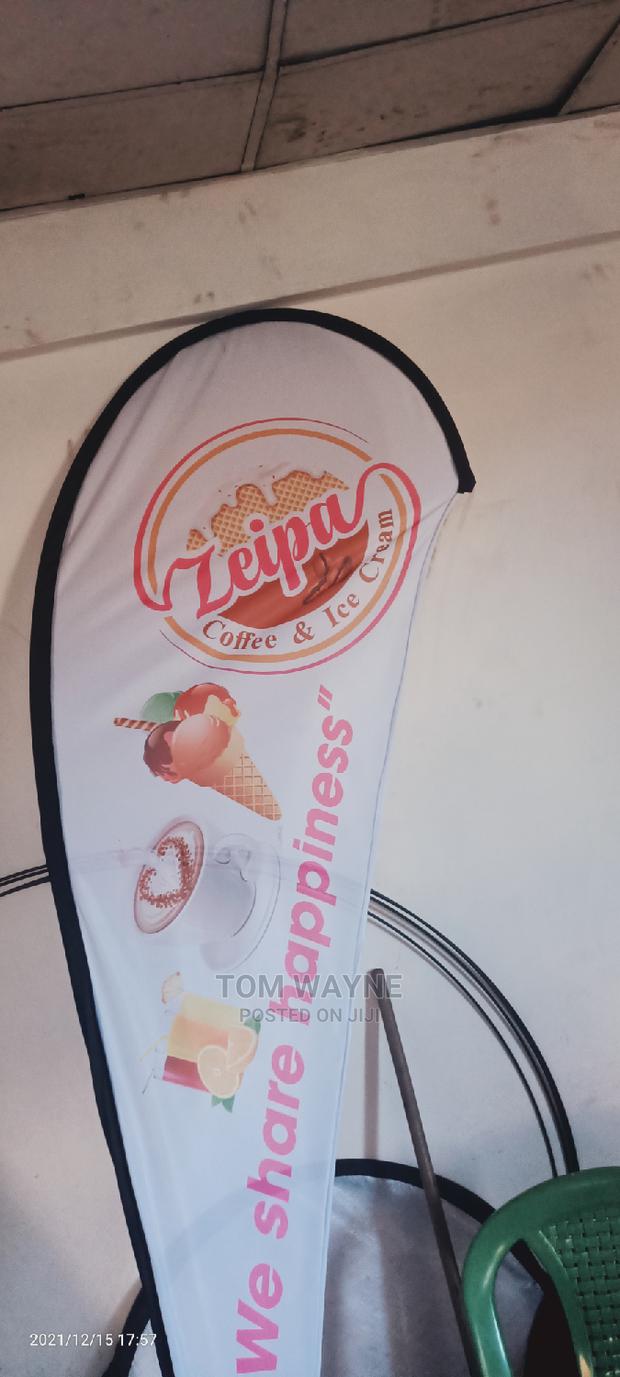3.5 M Teardrop Banner and Stand - thumbnail 2