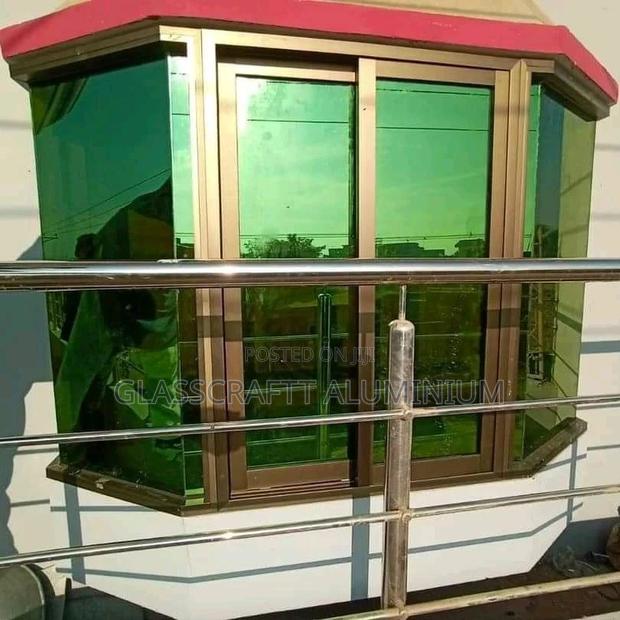 One Way Green Windows - thumbnail 8