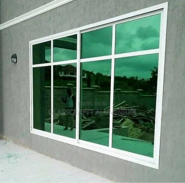 One Way Green Windows - main view