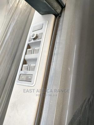 Discovery 4 Sport 2010 Main Switch - main view