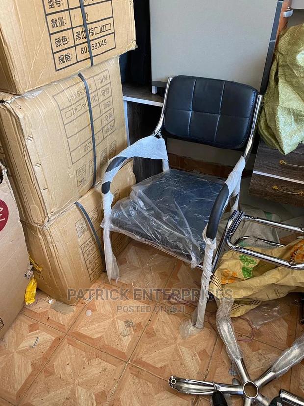 Visitors Chairs - main view