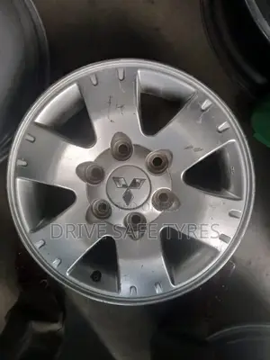 17 Inch Mitsubishi Rims Set