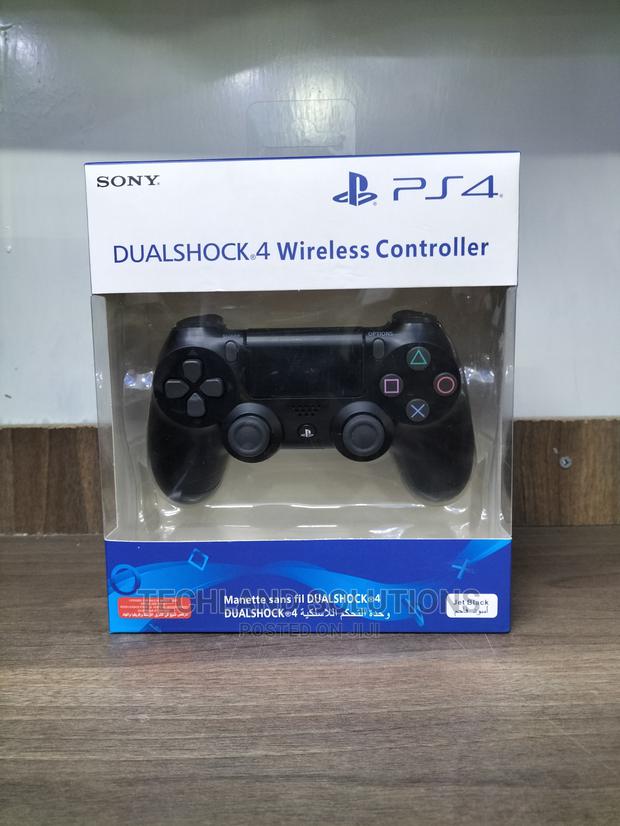 New Ps4 Original Pad /Dualshock 4 - main view