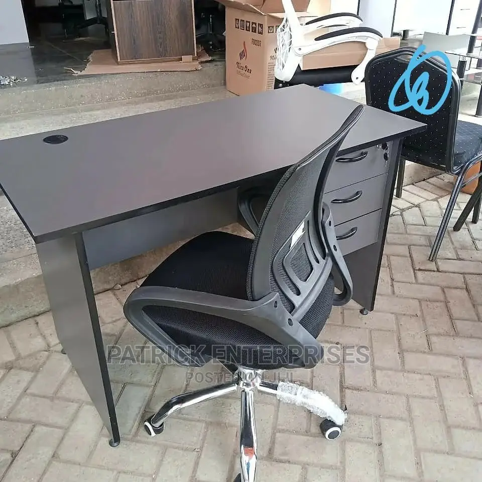 1.2 Meters and Low Back Recliner Office Chair
